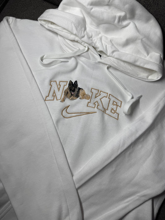 Hoodie with your pet (photo must be send on our ig)